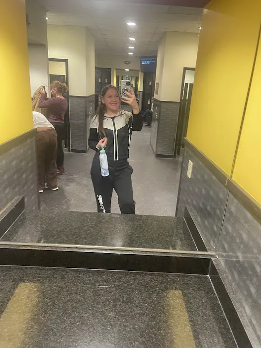 Planet Fitness Picture 4