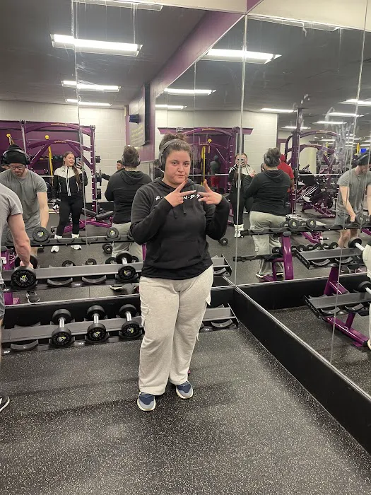 Planet Fitness Picture 5