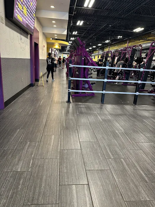 Planet Fitness Picture 7