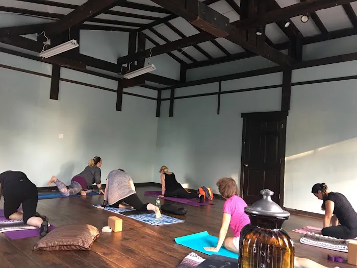 Rae of Light Yoga Picture 3