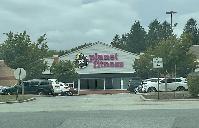 Planet Fitness Picture 6
