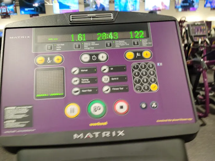 Planet Fitness Picture 8