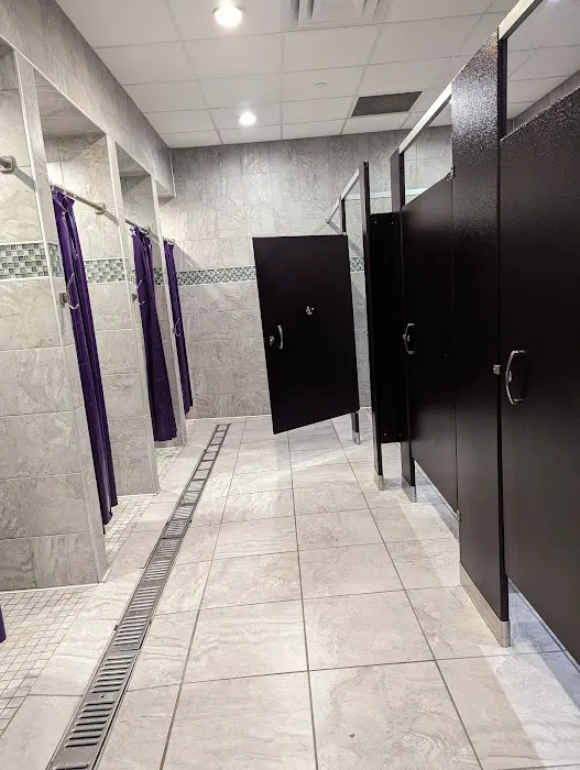 Planet Fitness Picture 6