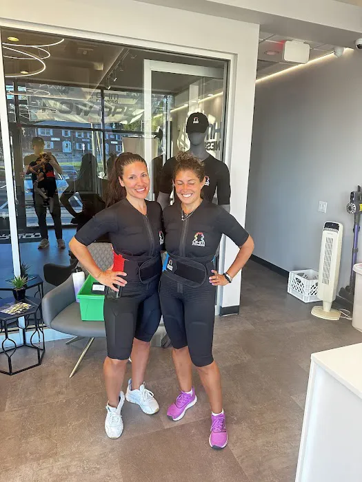 OHM Fitness Wayne - EMS Picture 2