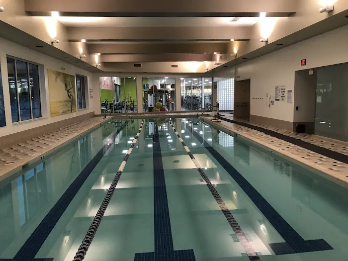 LA Fitness Picture 6