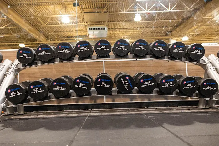 24 Hour Fitness Picture 10