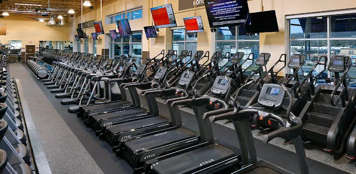24 Hour Fitness Picture 4
