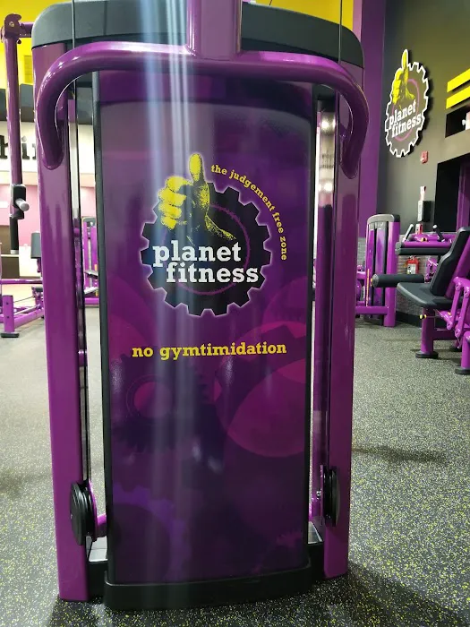 Planet Fitness Picture 8