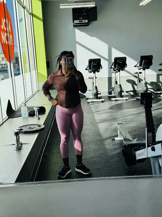 Blink Fitness East Orange Picture 2