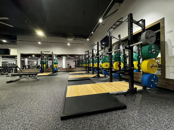Retro Fitness Picture 10