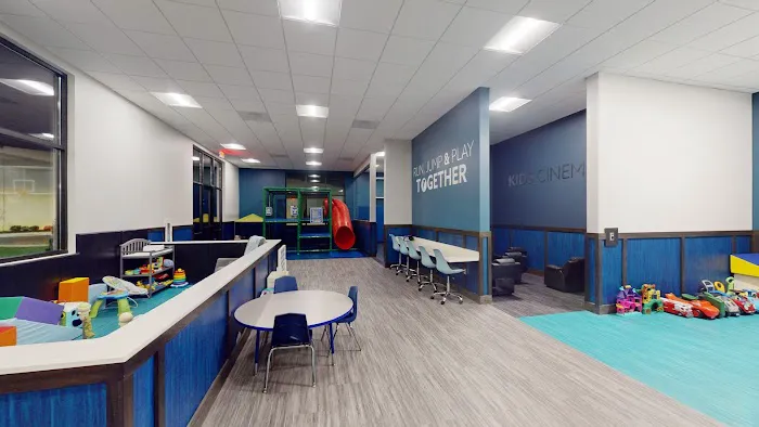 Onelife Fitness - Martinsburg Picture 9