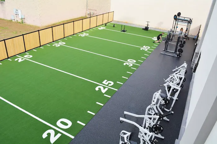 Onelife Fitness - Martinsburg Picture 10