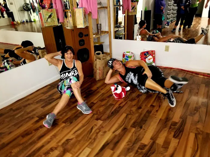 Building Bodeez Fitness Center Picture 7