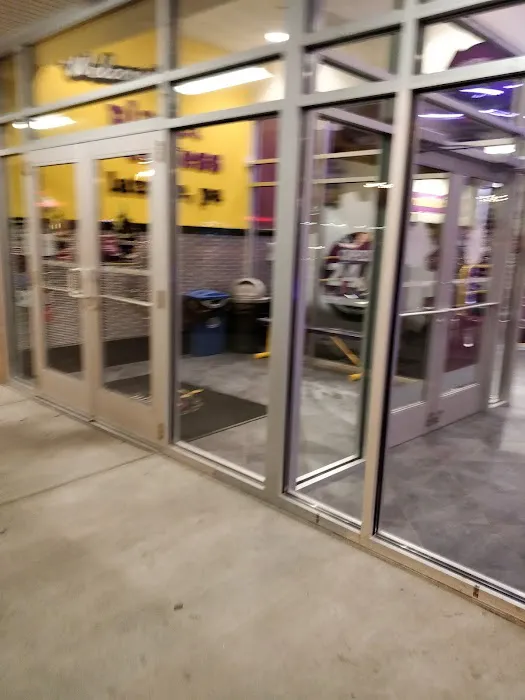Planet Fitness Picture 8