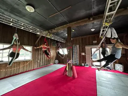 Fly Creek Aerial Yoga Picture 9