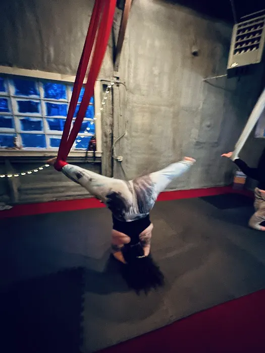 Fly Creek Aerial Yoga Picture 2