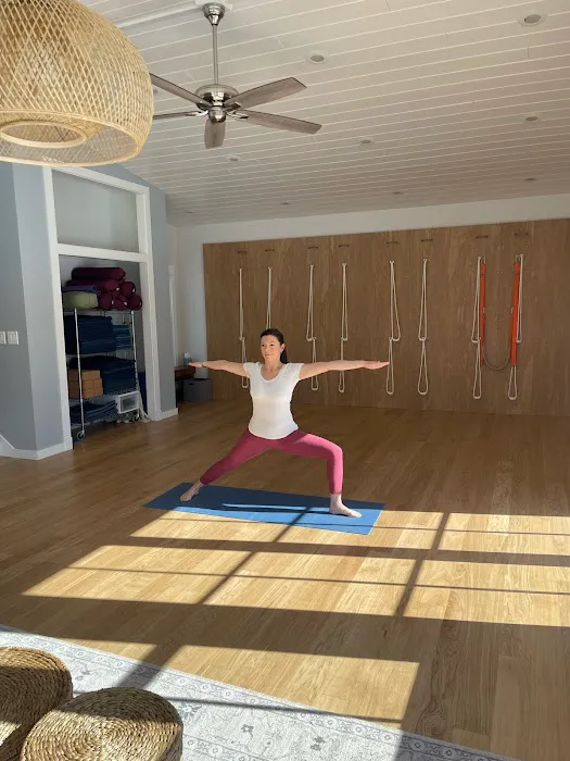 Back2Health Yoga Picture 6