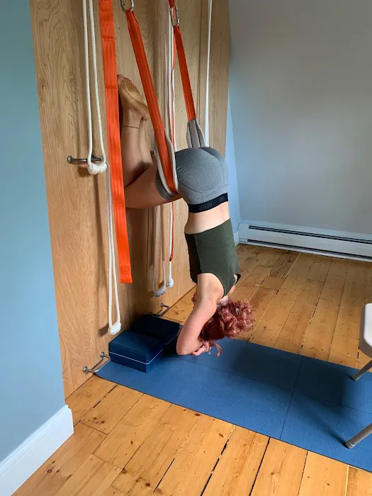 Back2Health Yoga Picture 1