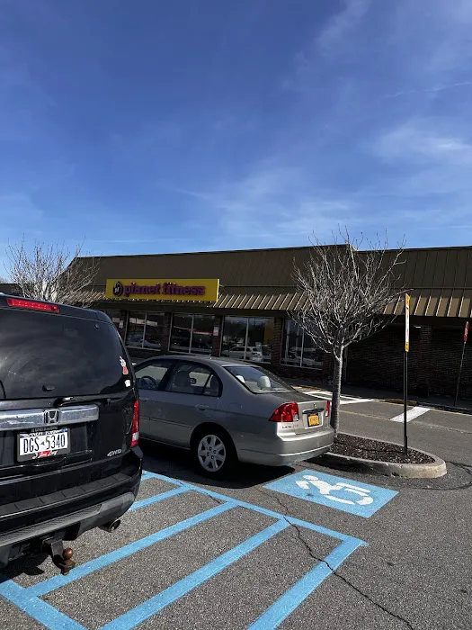 Planet Fitness Picture 10