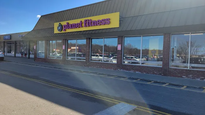 Planet Fitness Picture 3