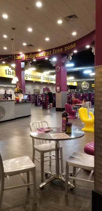 Planet Fitness Picture 4