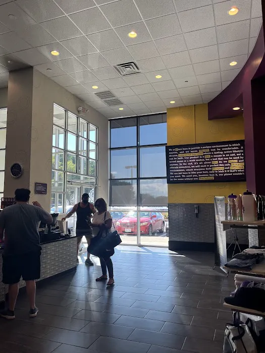 Planet Fitness Picture 10