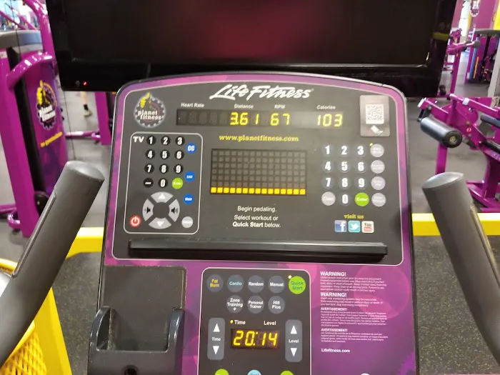 Planet Fitness Picture 1