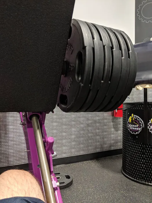 Planet Fitness Picture 9