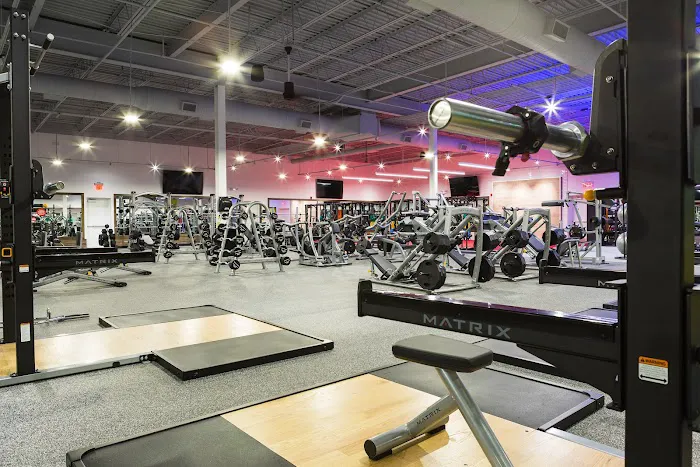 Retro Fitness Wayne Picture 2