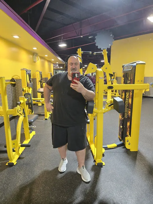 Planet Fitness Picture 2