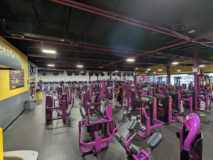Planet Fitness Picture 6
