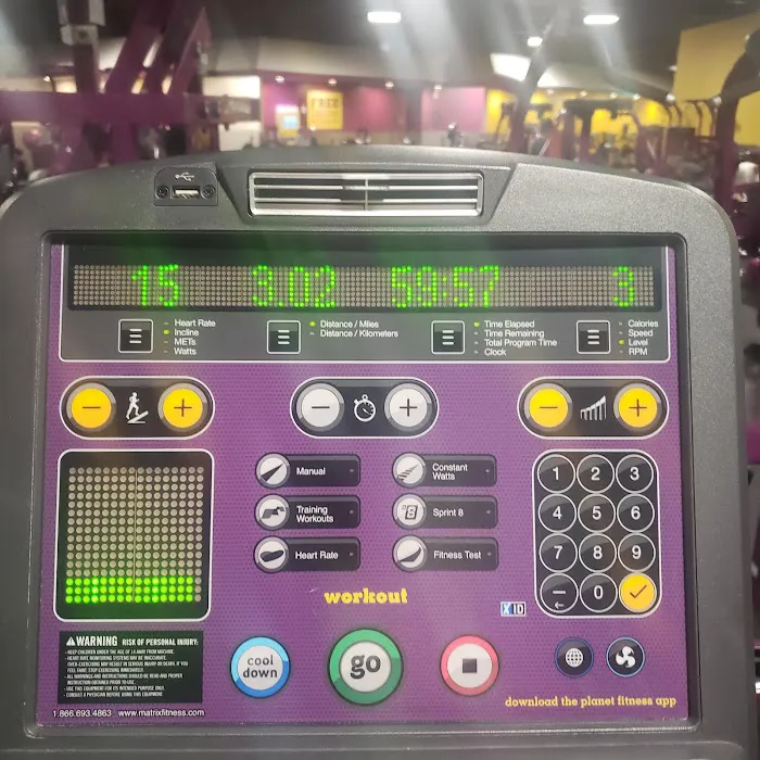 Planet Fitness Picture 10