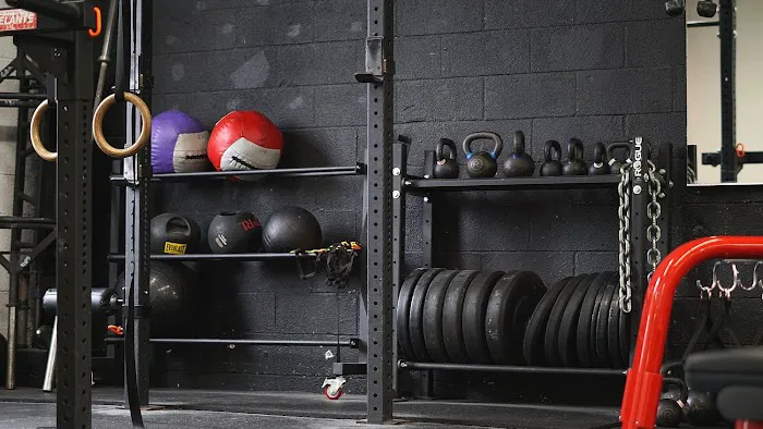 Adelante Barbell Club Picture 9