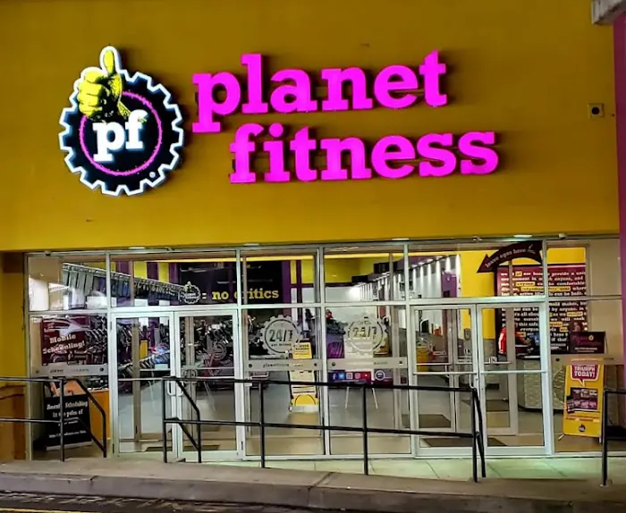 Planet Fitness Picture 7