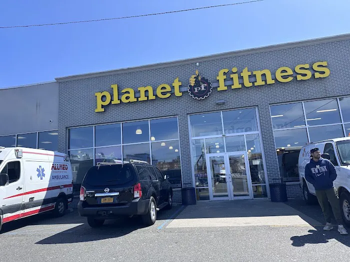 Planet Fitness Picture 3