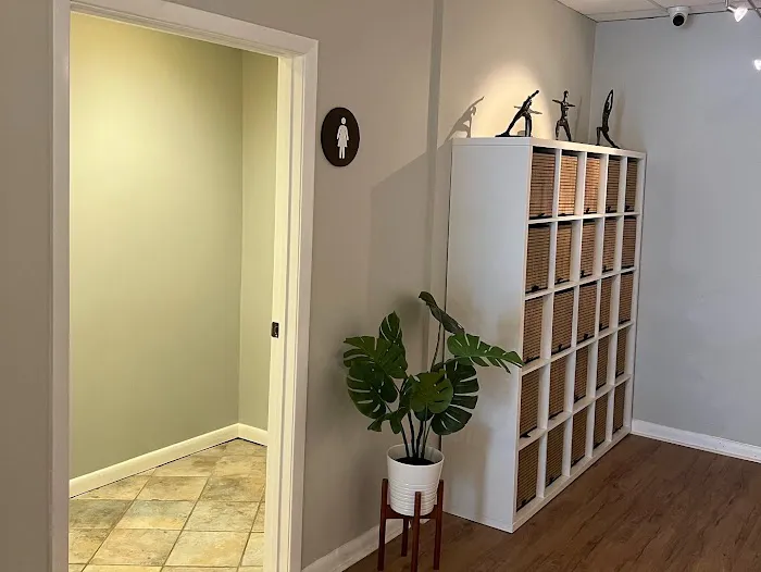 Santokh Yoga & Wellness Center Picture 7