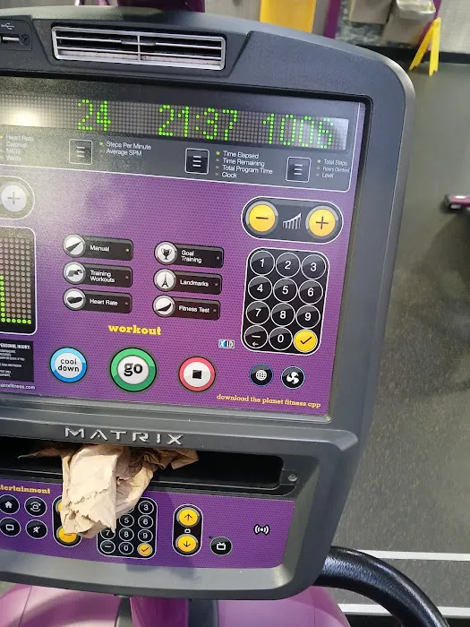 Planet Fitness Picture 10