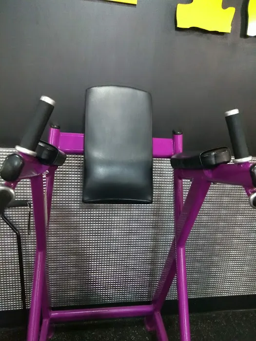 Planet Fitness Picture 9