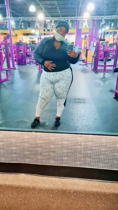 Planet Fitness Picture 8