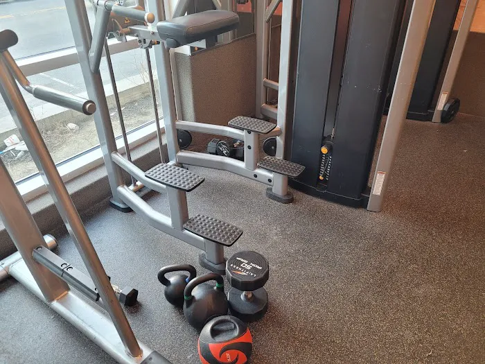 LA Fitness Picture 7