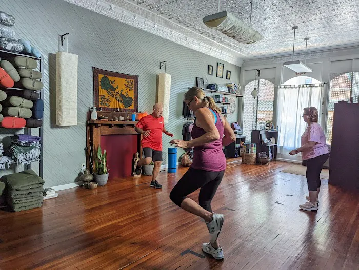 Roots & River Yoga Picture 7