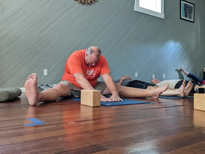 Roots & River Yoga Picture 10