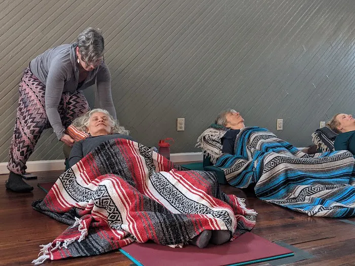 Roots & River Yoga Picture 6