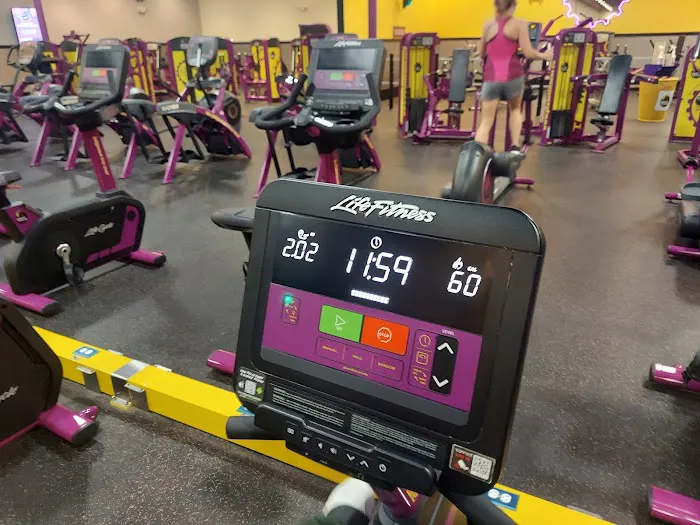 Planet Fitness Picture 5