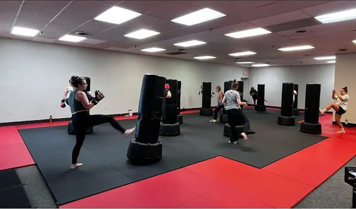 Core Cardio Kickboxing Picture 10
