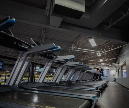 Gold's Gym