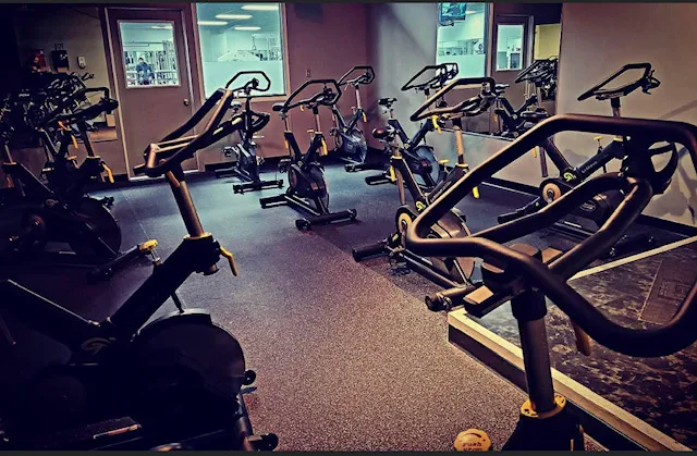 IXL Health & Fitness Club Picture 3