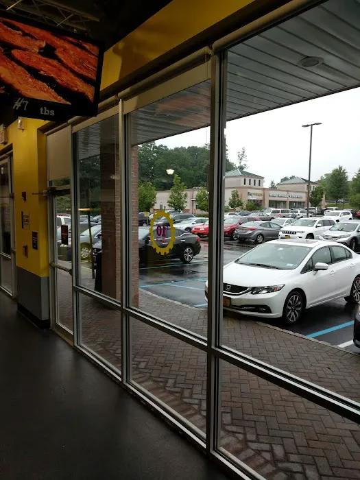 Planet Fitness Picture 6