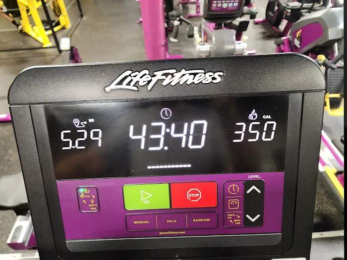 Planet Fitness Picture 9