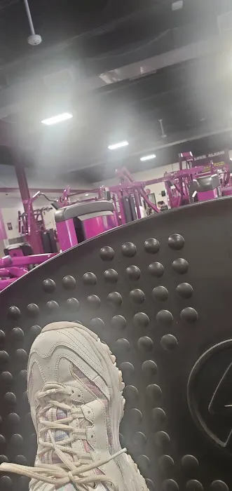Planet Fitness Picture 8